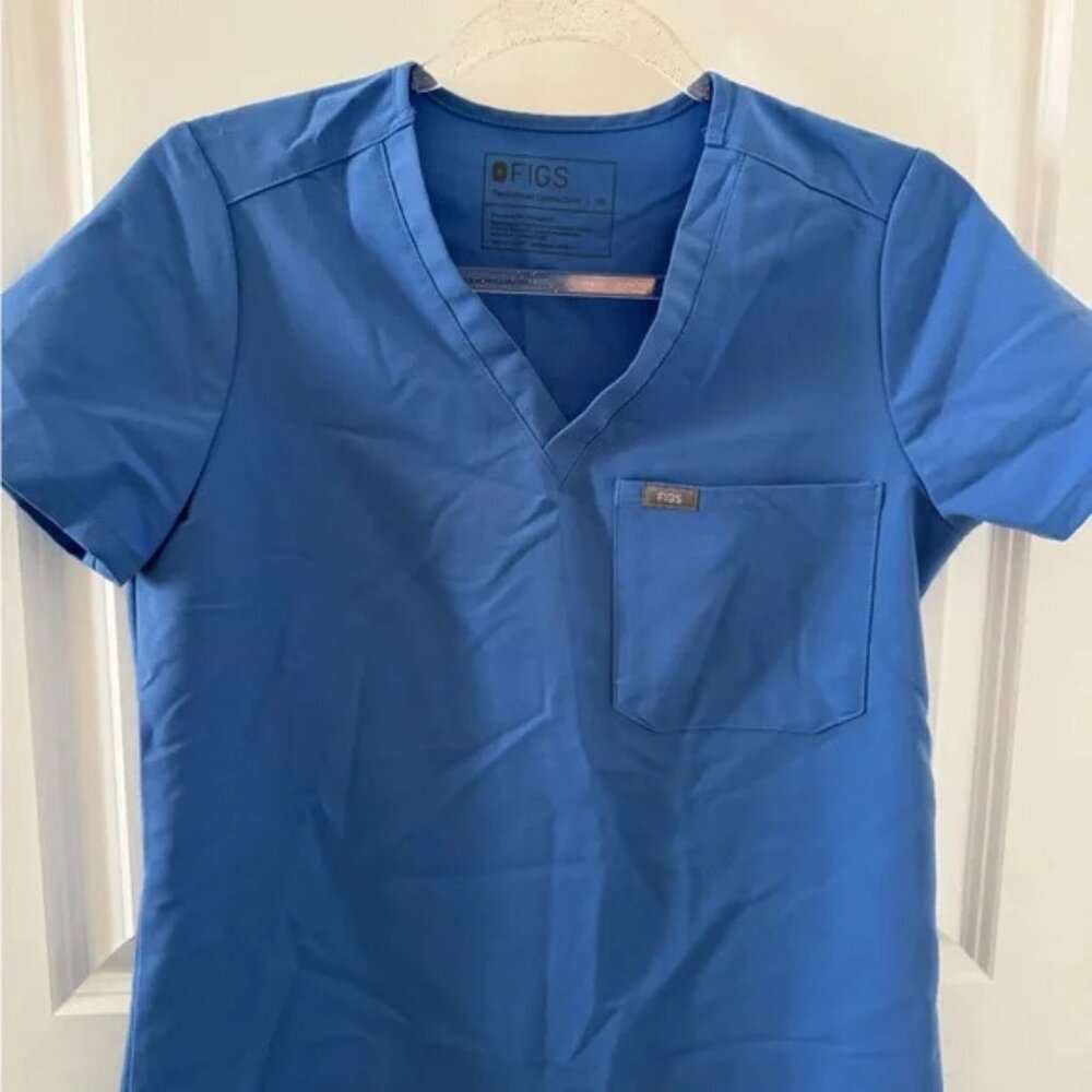 FIGS Catarina One Pocket Scrub Top (XL)